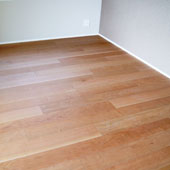 ブラックチェリー　3層フローリング(自然塗装・床暖・OPC・ワイド幅150)の施工写真